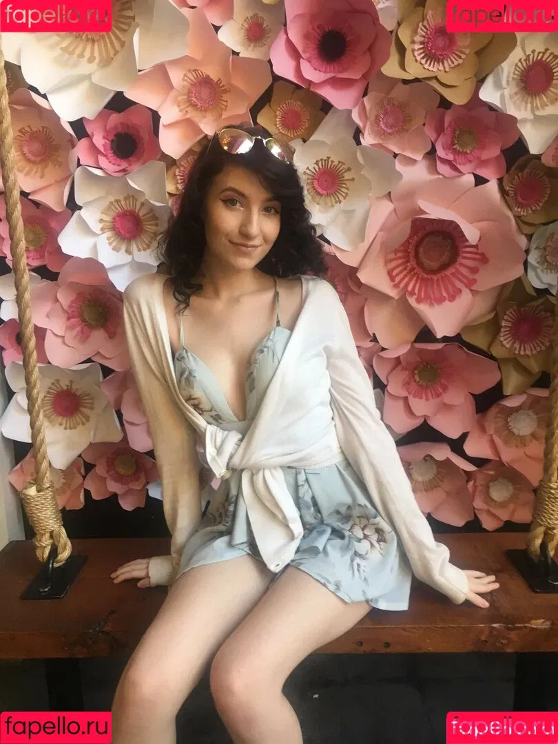 Elizabeth Reed Onlyfans Photo Gallery 