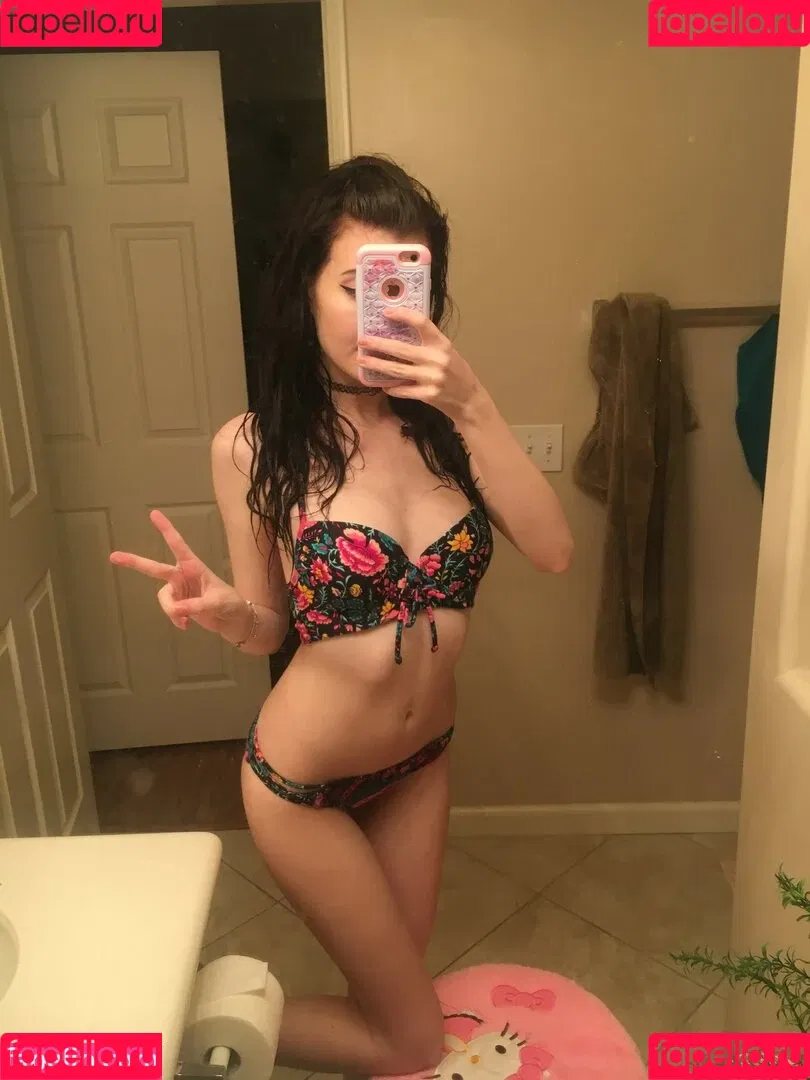 Elizabeth Reed Onlyfans Photo Gallery 