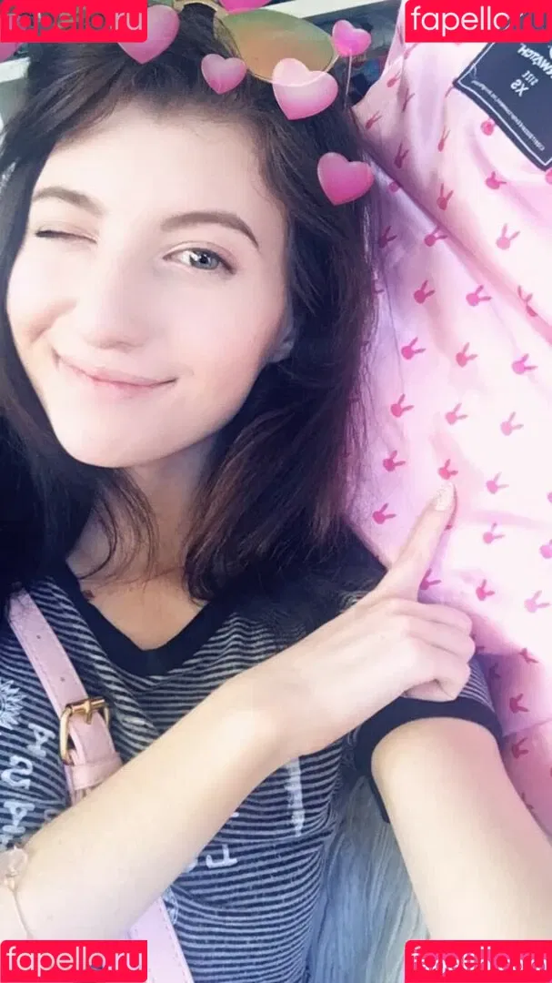 Elizabeth Reed Onlyfans Photo Gallery 