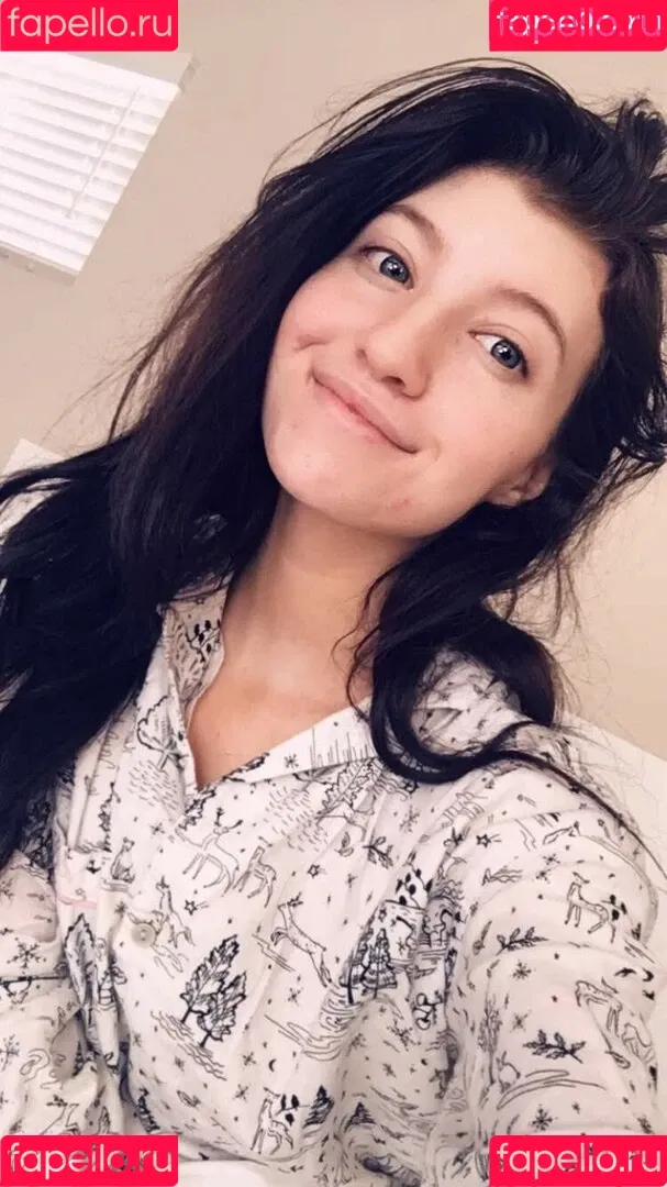 Elizabeth Reed Onlyfans Photo Gallery 