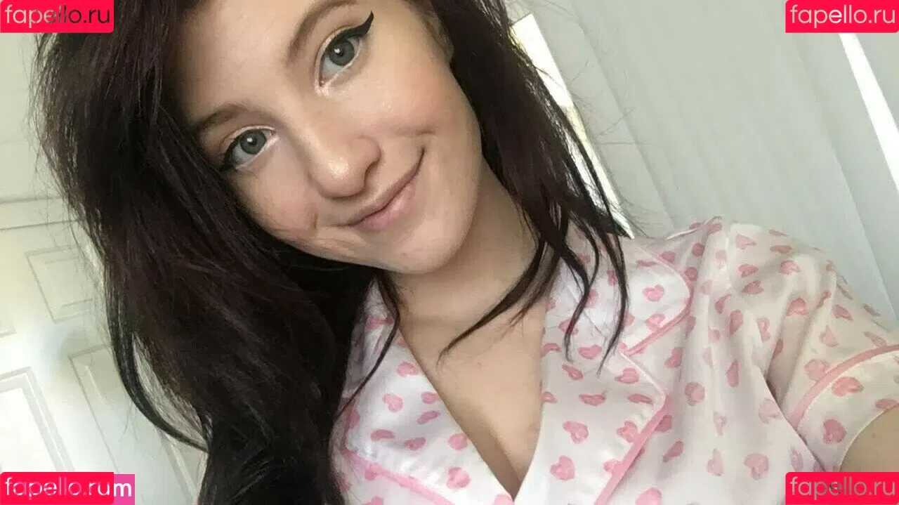 Elizabeth Reed Onlyfans Photo Gallery 