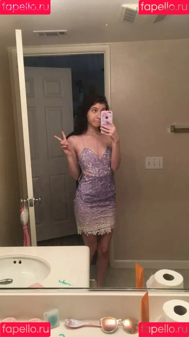 Elizabeth Reed Onlyfans Photo Gallery 