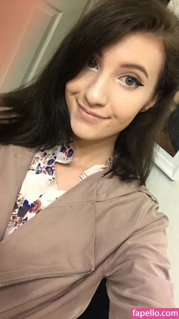 Elizabeth Reed Onlyfans Photo Gallery 