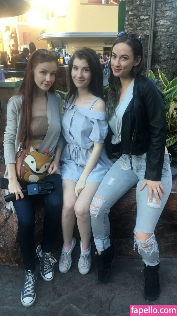 Elizabeth Reed Onlyfans Photo Gallery 