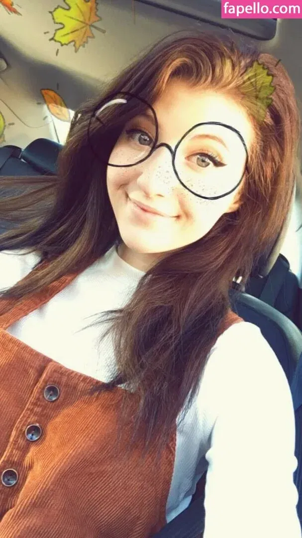 Elizabeth Reed Onlyfans Photo Gallery 