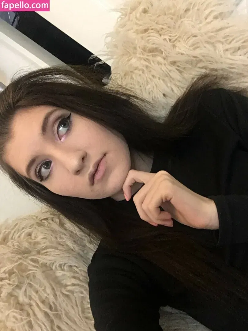 Elizabeth Reed Onlyfans Photo Gallery 