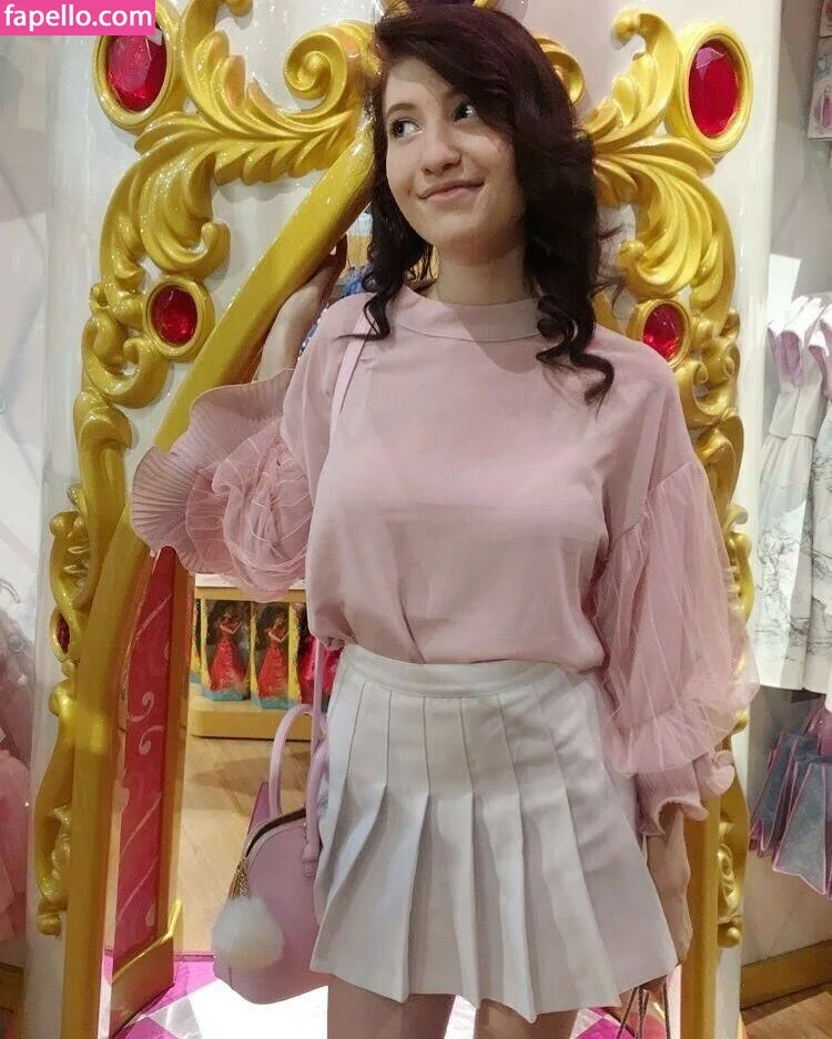 Elizabeth Reed Onlyfans Photo Gallery 