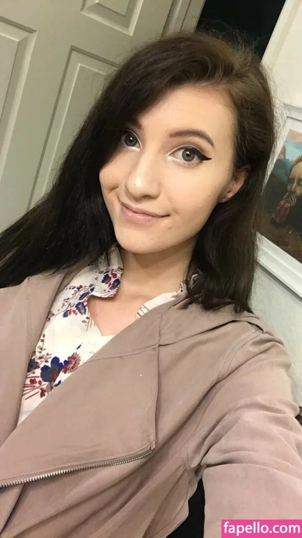 Elizabeth Reed Onlyfans Photo Gallery 