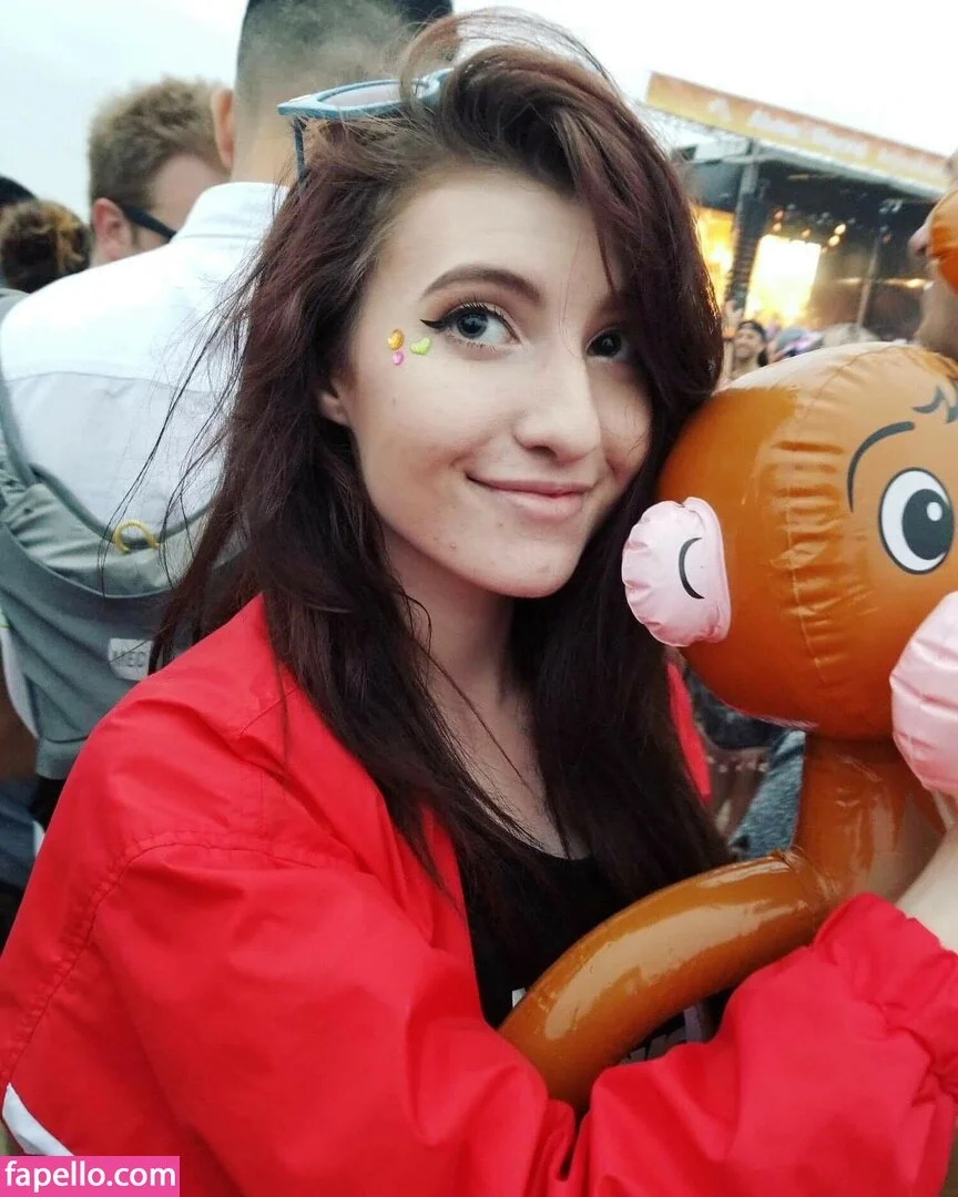 Elizabeth Reed Onlyfans Photo Gallery 