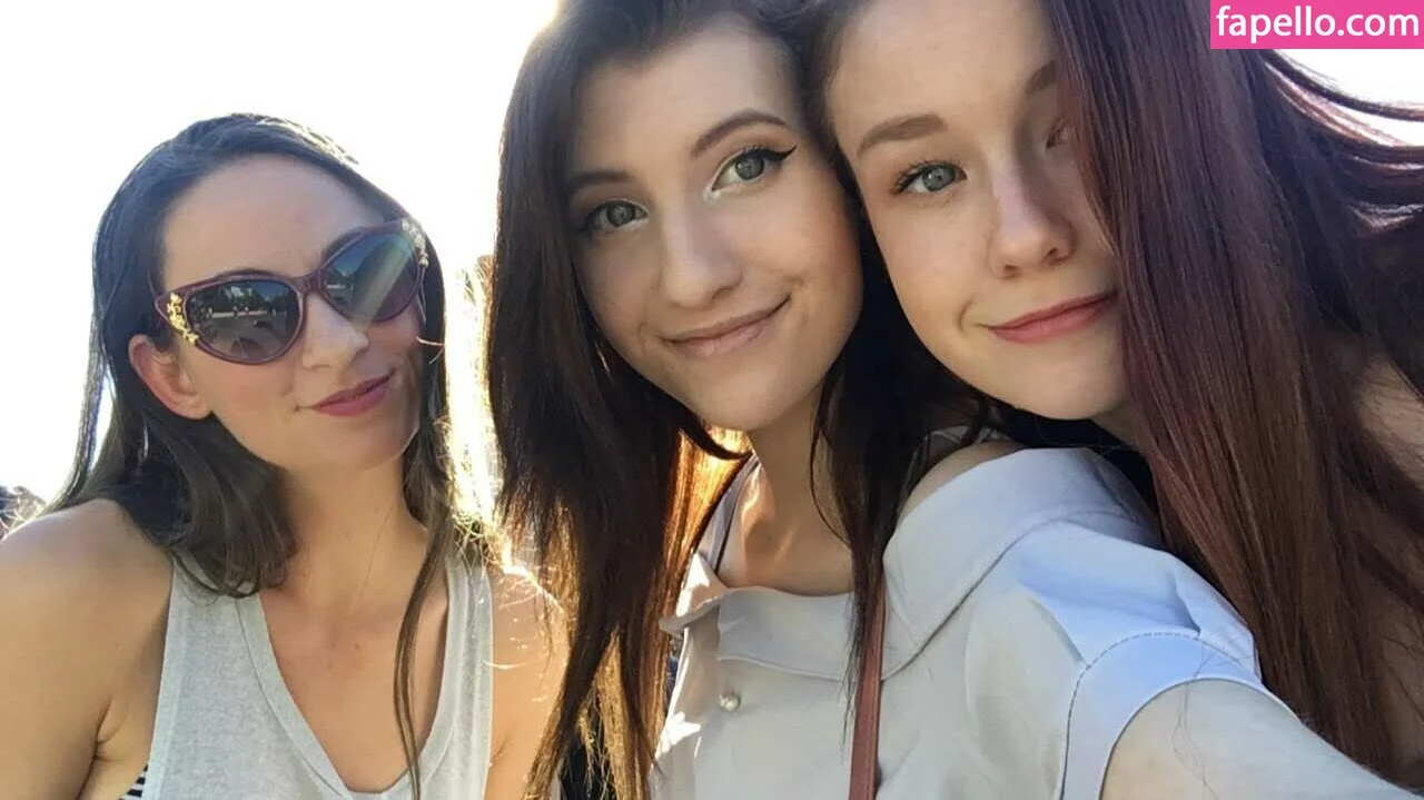 Elizabeth Reed Onlyfans Photo Gallery 