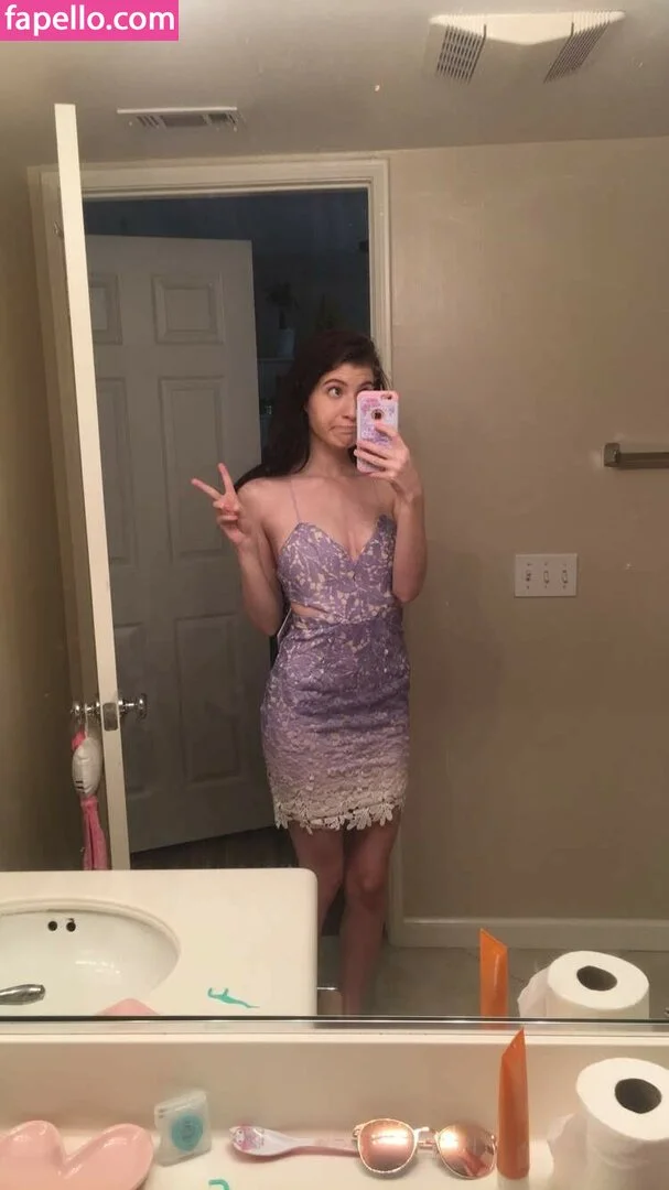 Elizabeth Reed Onlyfans Photo Gallery 