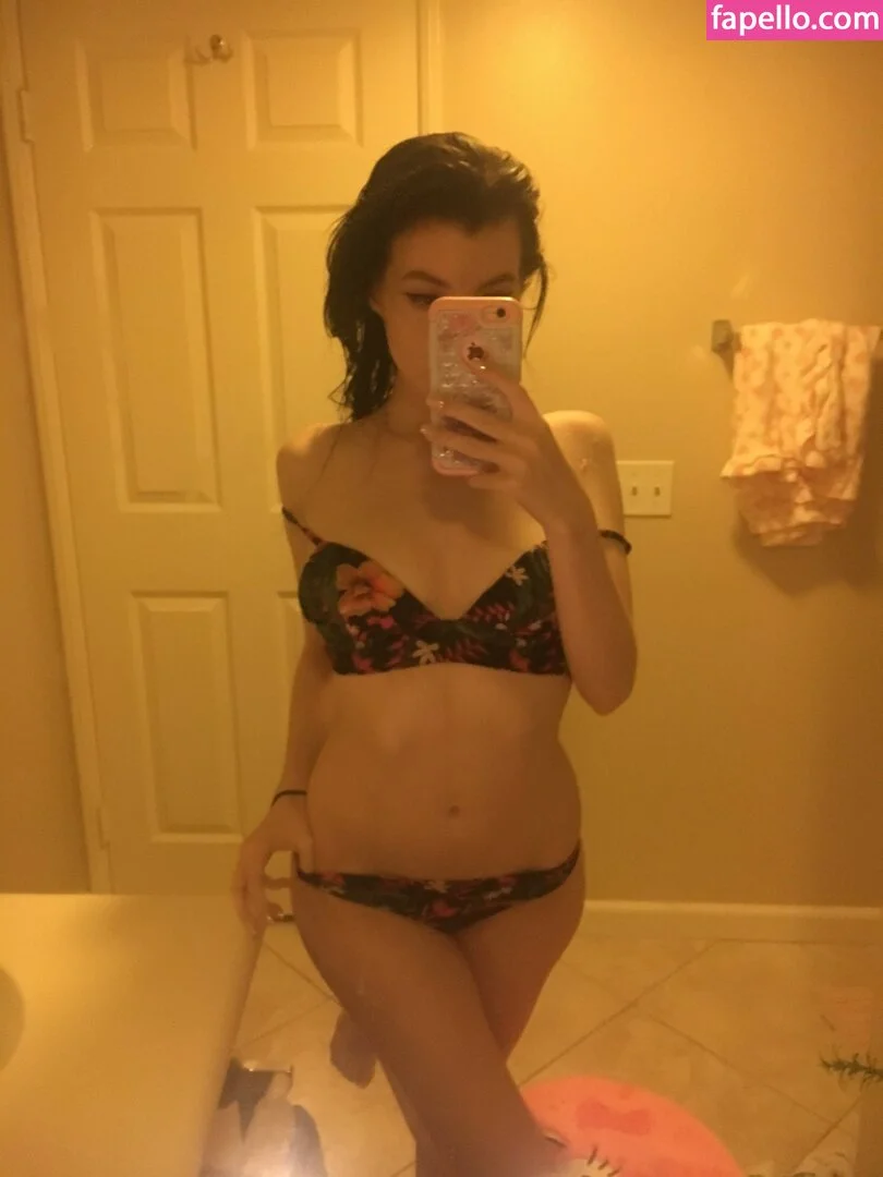 Elizabeth Reed Onlyfans Photo Gallery 