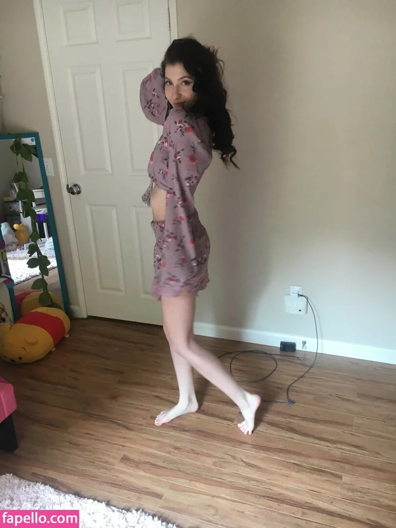 Elizabeth Reed Onlyfans Photo Gallery 