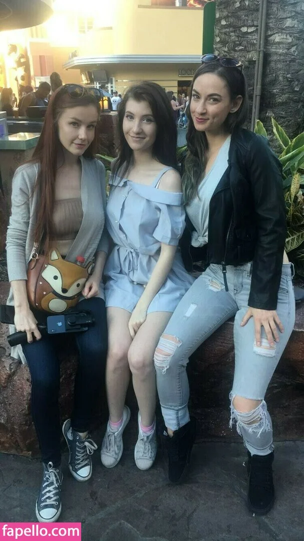 Elizabeth Reed Onlyfans Photo Gallery 