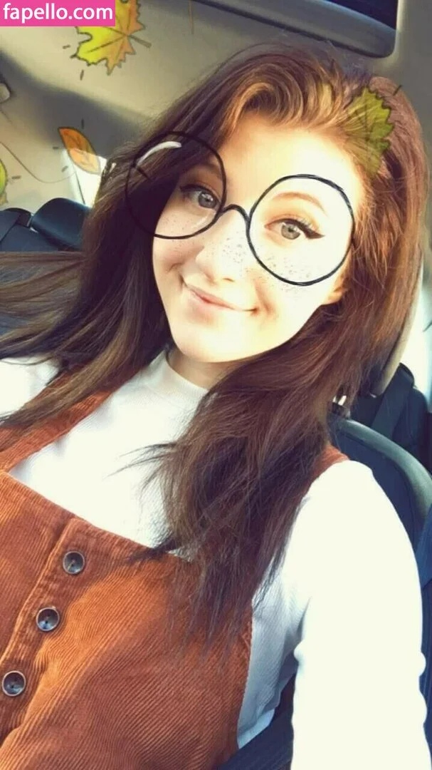 Elizabeth Reed Onlyfans Photo Gallery 