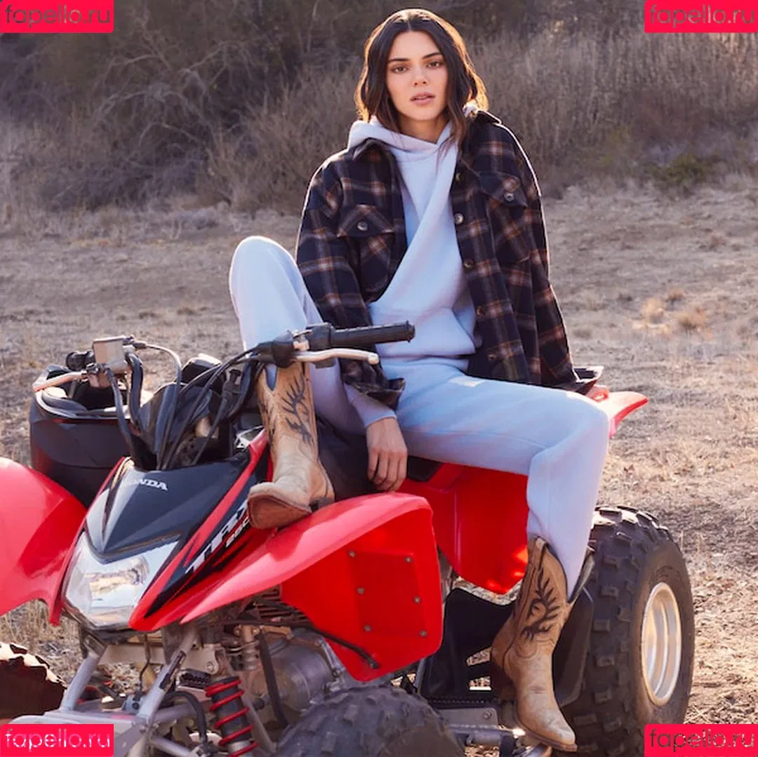 Kendall Jenner Onlyfans Photo Gallery 