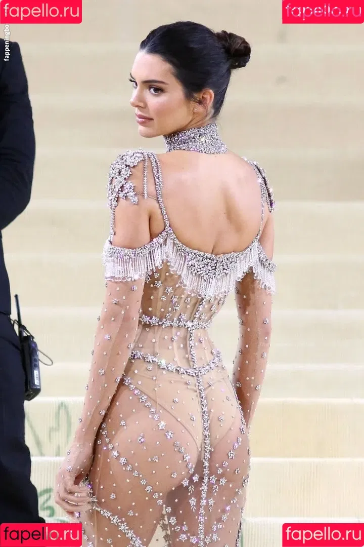 Kendall Jenner Onlyfans Photo Gallery 