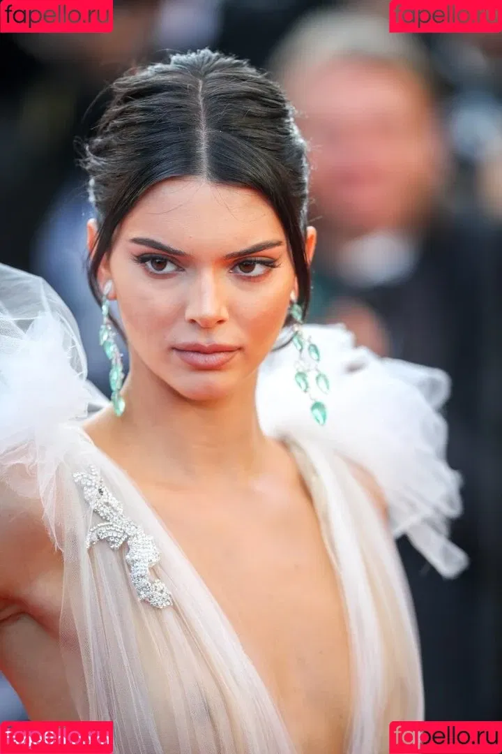 Kendall Jenner Onlyfans Photo Gallery 