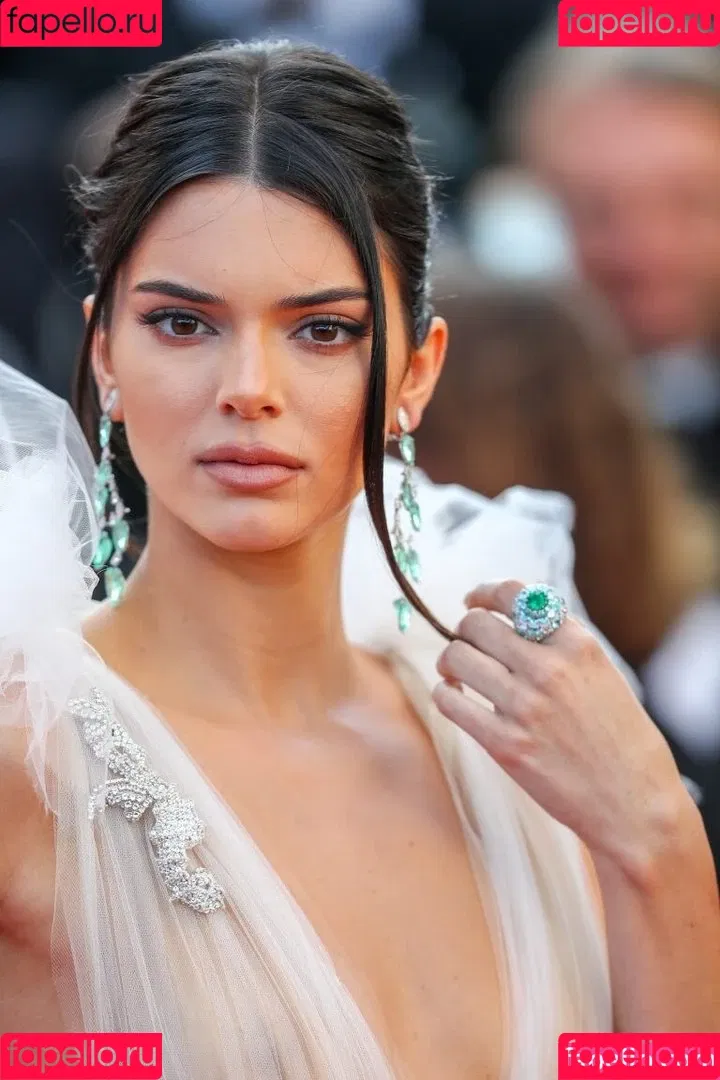 Kendall Jenner Onlyfans Photo Gallery 