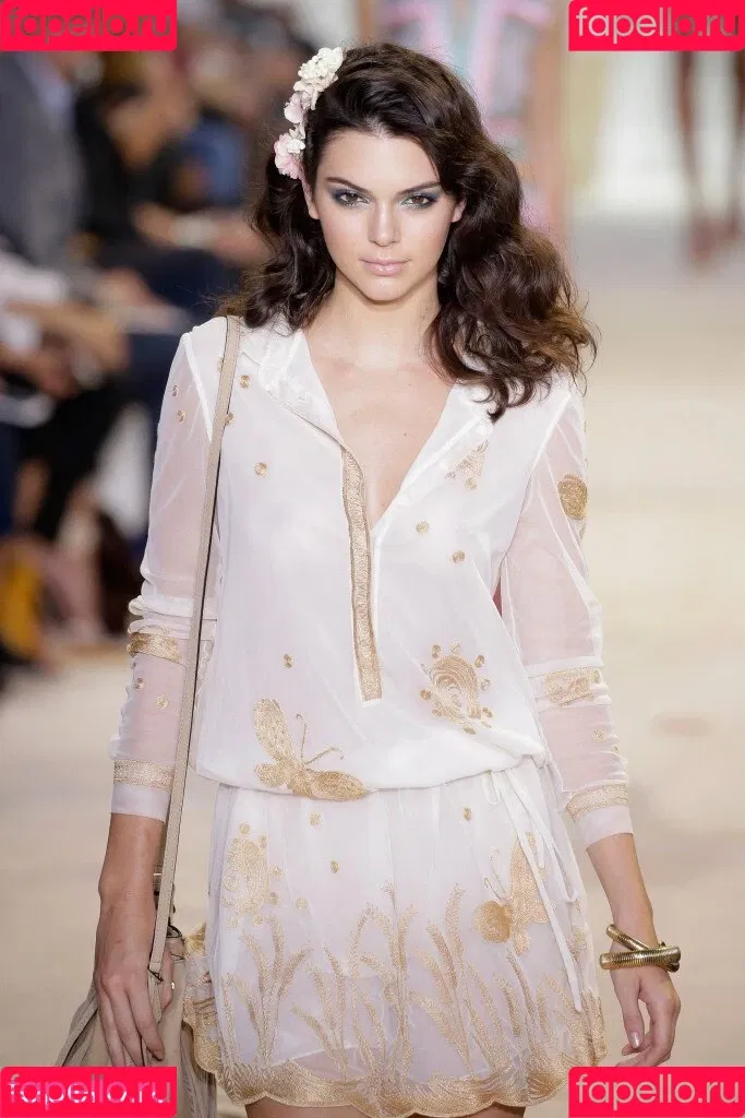 Kendall Jenner Onlyfans Photo Gallery 