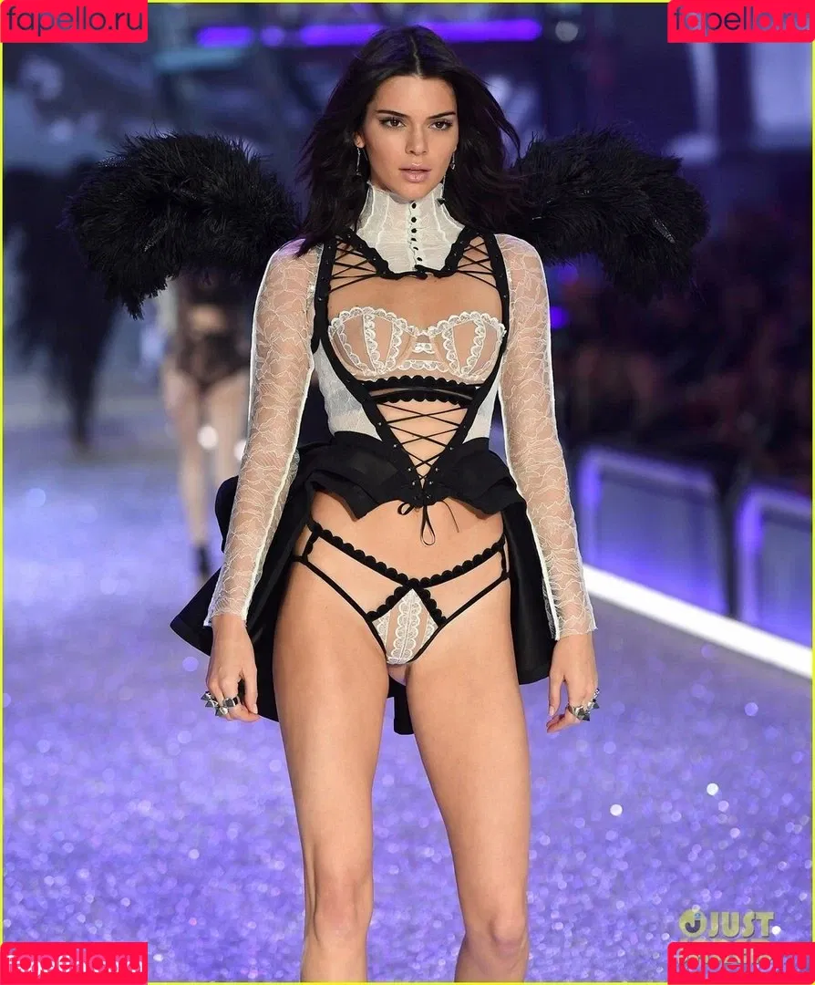 Kendall Jenner Onlyfans Photo Gallery 