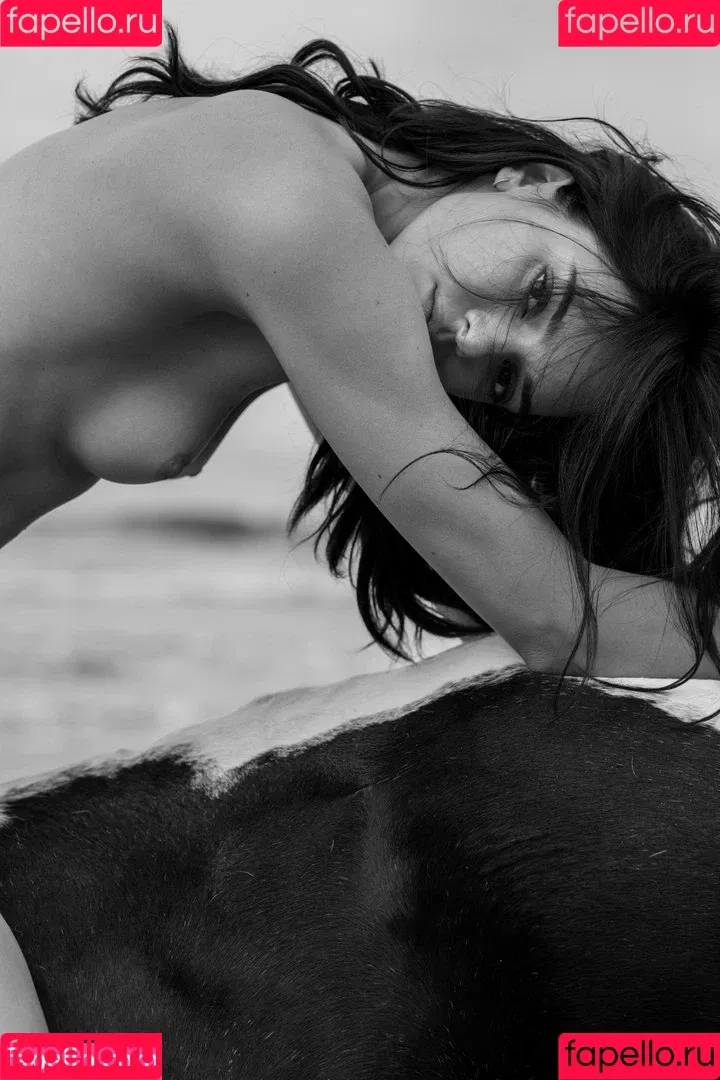 Kendall Jenner Onlyfans Photo Gallery 