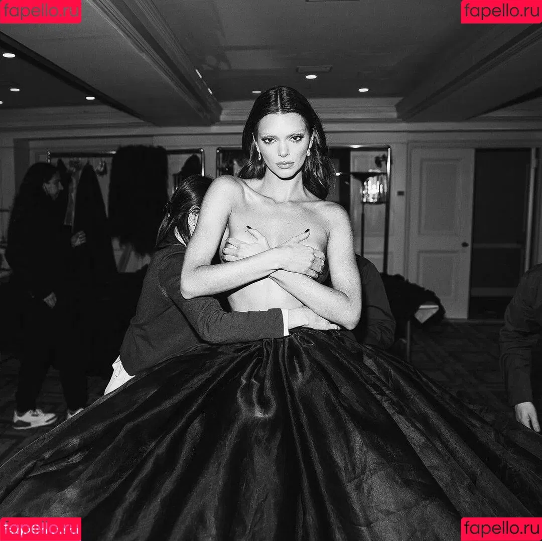 Kendall Jenner Onlyfans Photo Gallery 