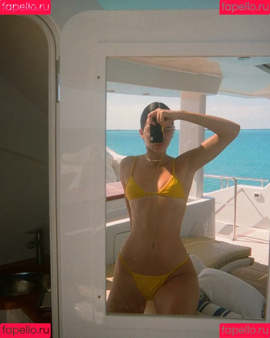 Kendall Jenner Onlyfans Photo Gallery 