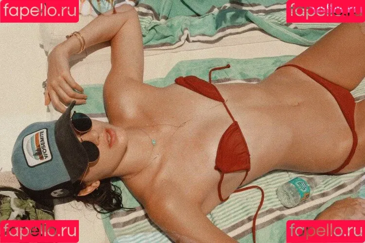 Kendall Jenner Onlyfans Photo Gallery 