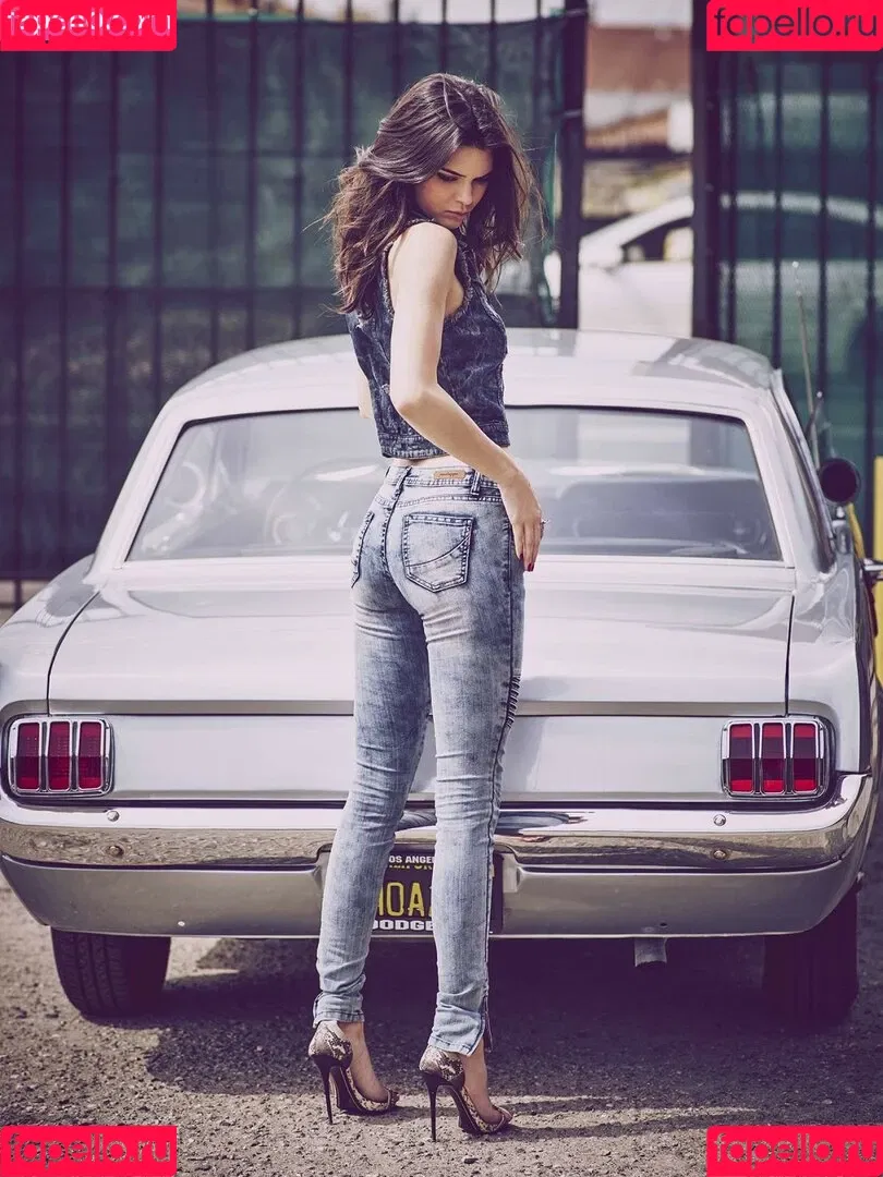 Kendall Jenner Onlyfans Photo Gallery 