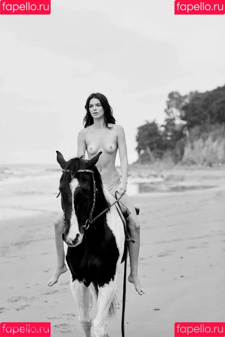 Kendall Jenner Onlyfans Photo Gallery 