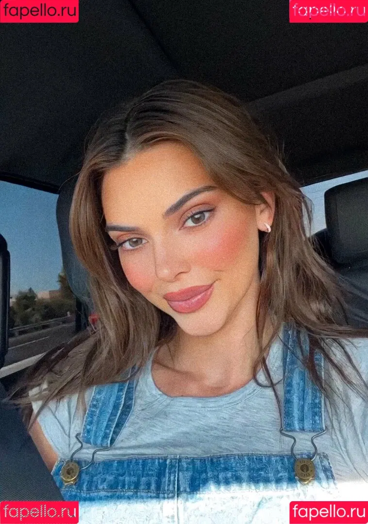 Kendall Jenner Onlyfans Photo Gallery 