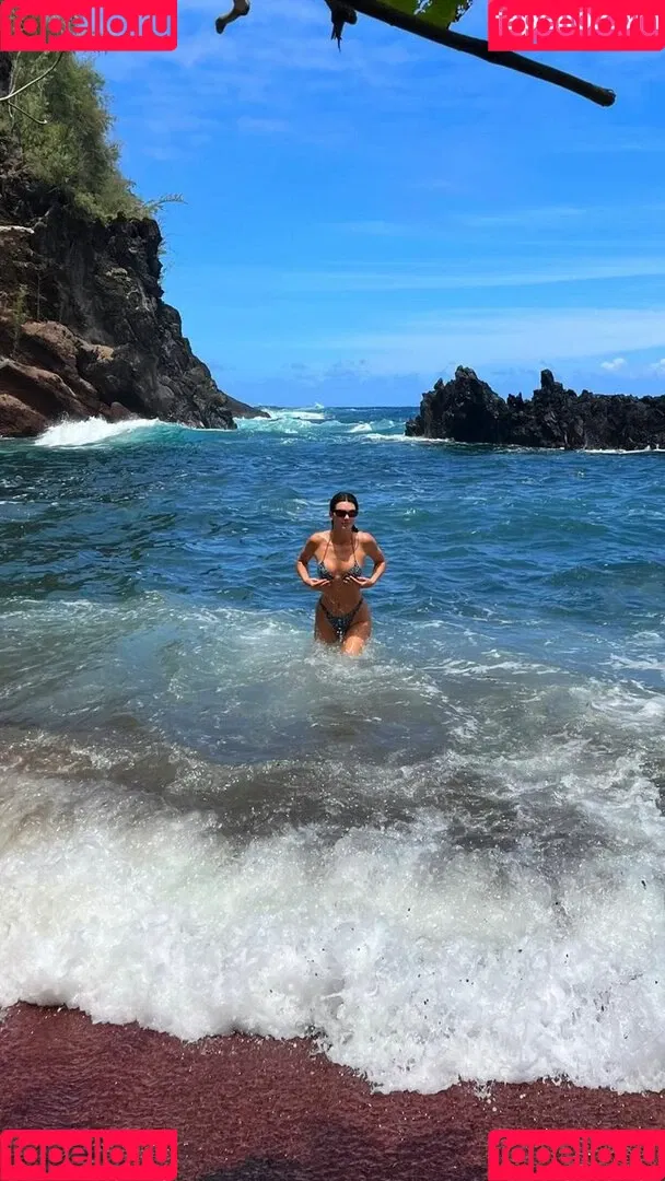 Kendall Jenner Onlyfans Photo Gallery 