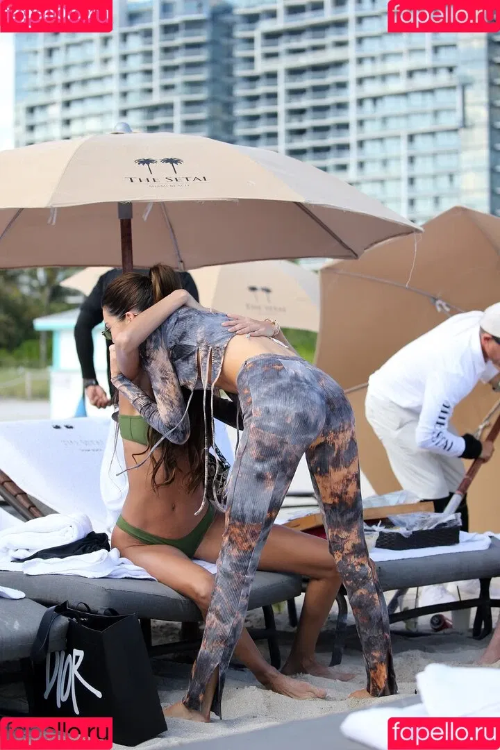 Kendall Jenner Onlyfans Photo Gallery 