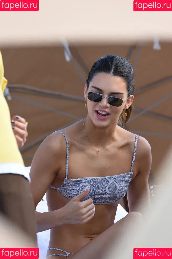 Kendall Jenner Onlyfans Photo Gallery 