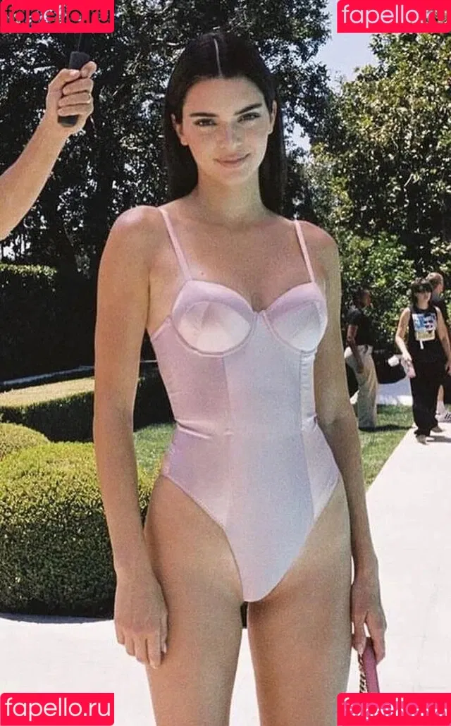 Kendall Jenner Onlyfans Photo Gallery 