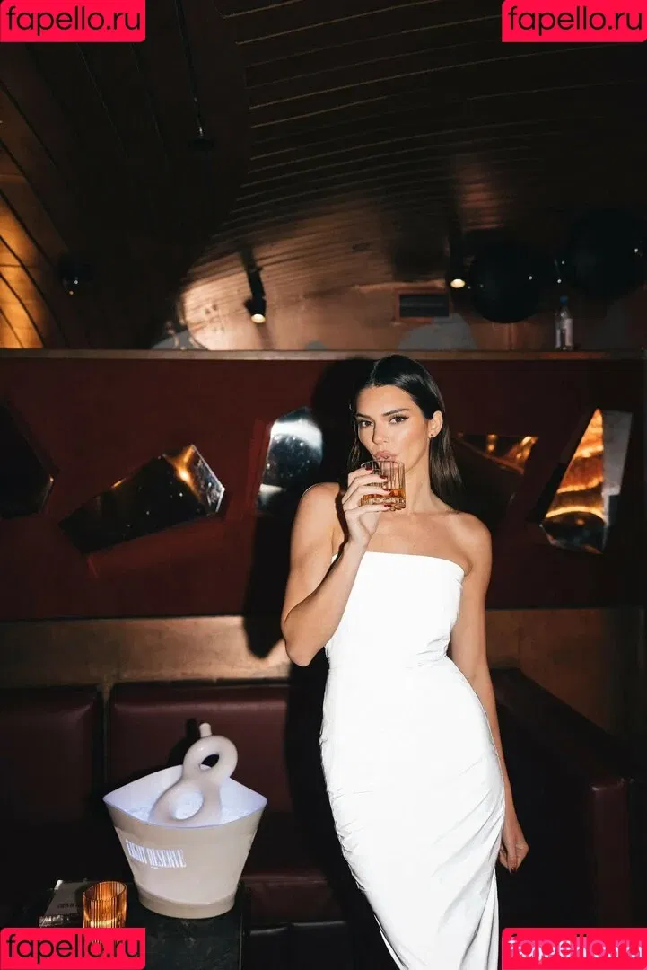 Kendall Jenner Onlyfans Photo Gallery 