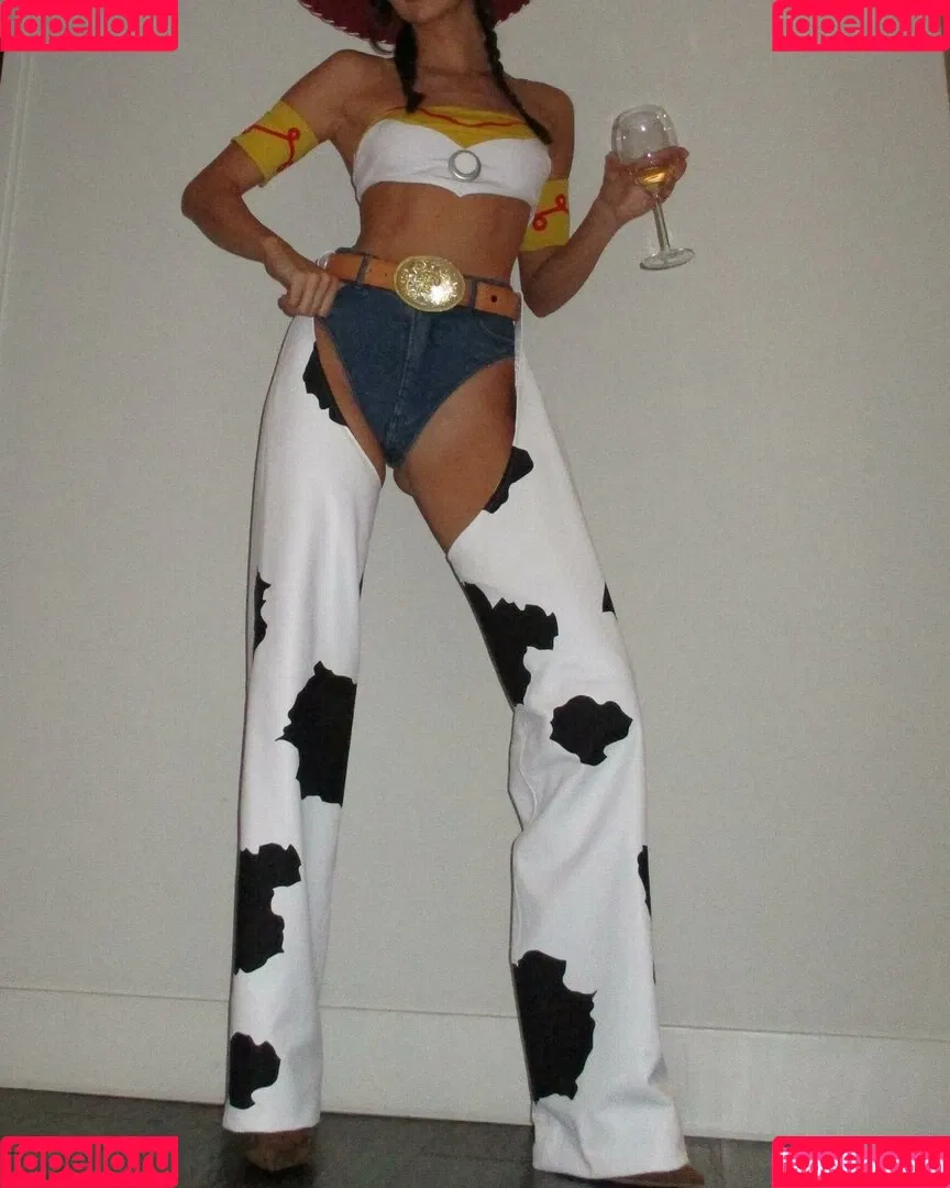 Kendall Jenner Onlyfans Photo Gallery 