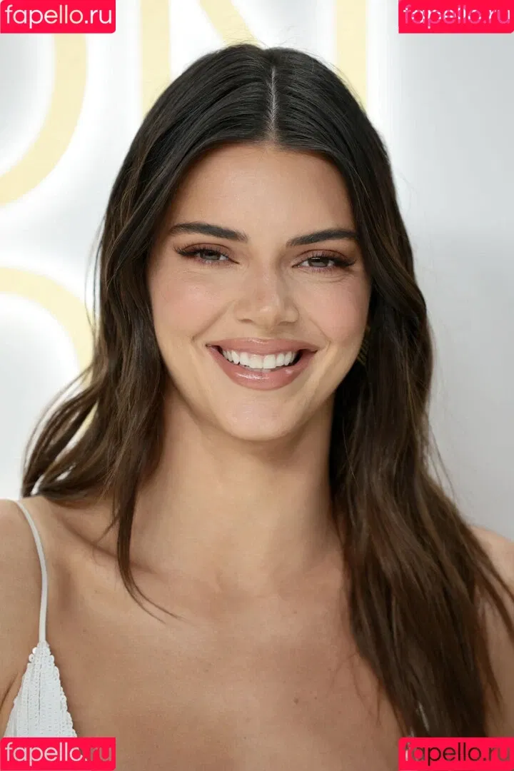 Kendall Jenner Onlyfans Photo Gallery 
