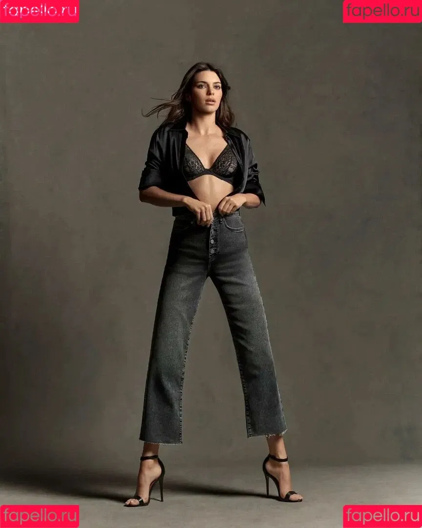 Kendall Jenner Onlyfans Photo Gallery 