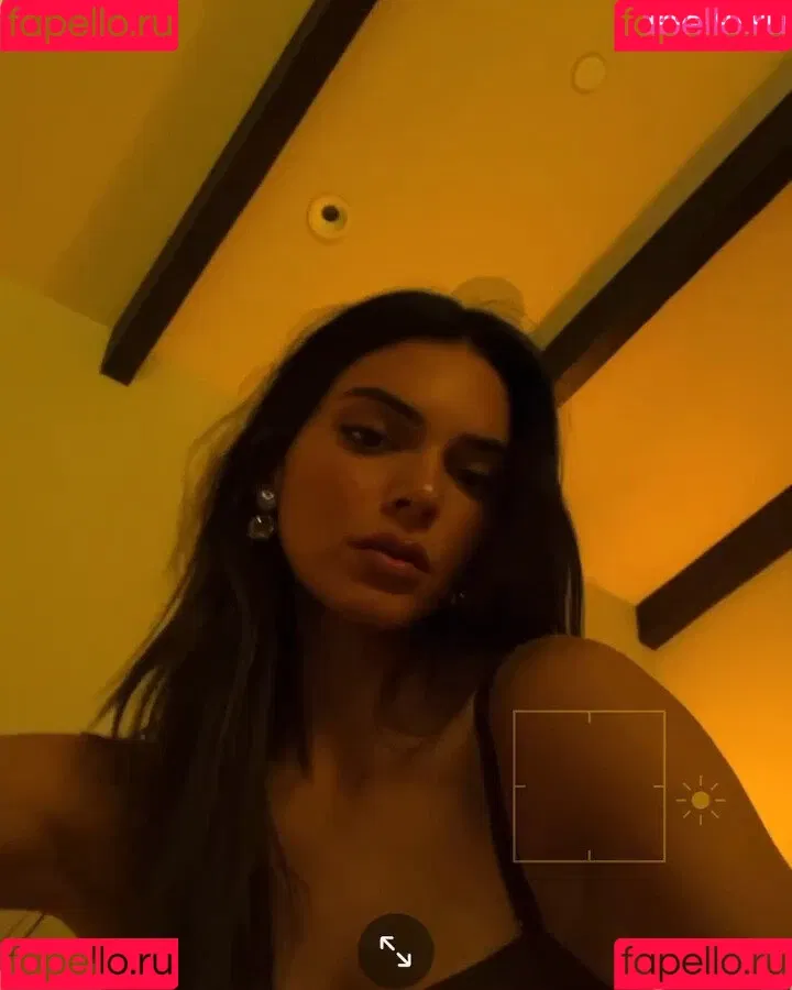 Kendall Jenner Onlyfans Photo Gallery 
