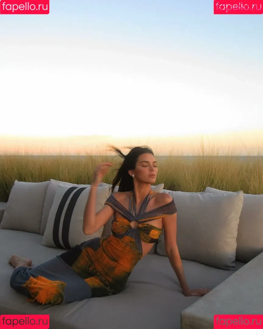 Kendall Jenner Onlyfans Photo Gallery 