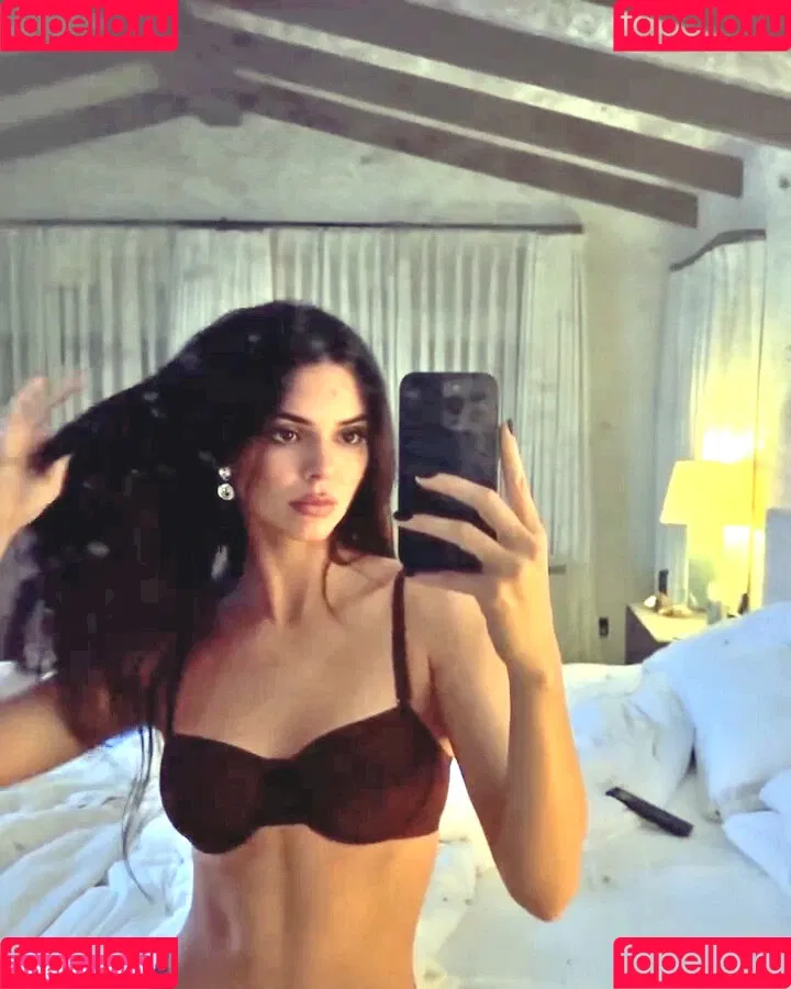 Kendall Jenner Onlyfans Photo Gallery 