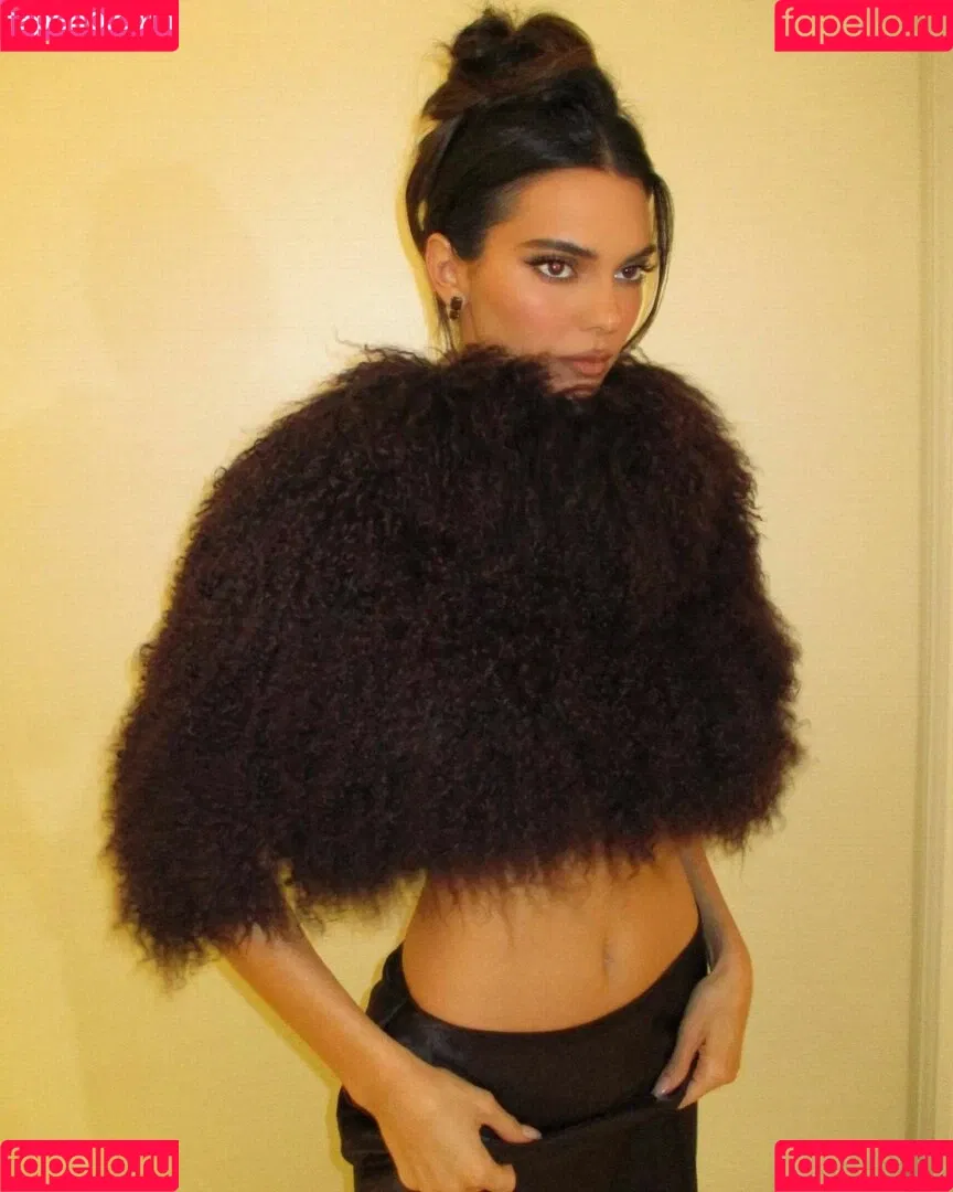 Kendall Jenner Onlyfans Photo Gallery 