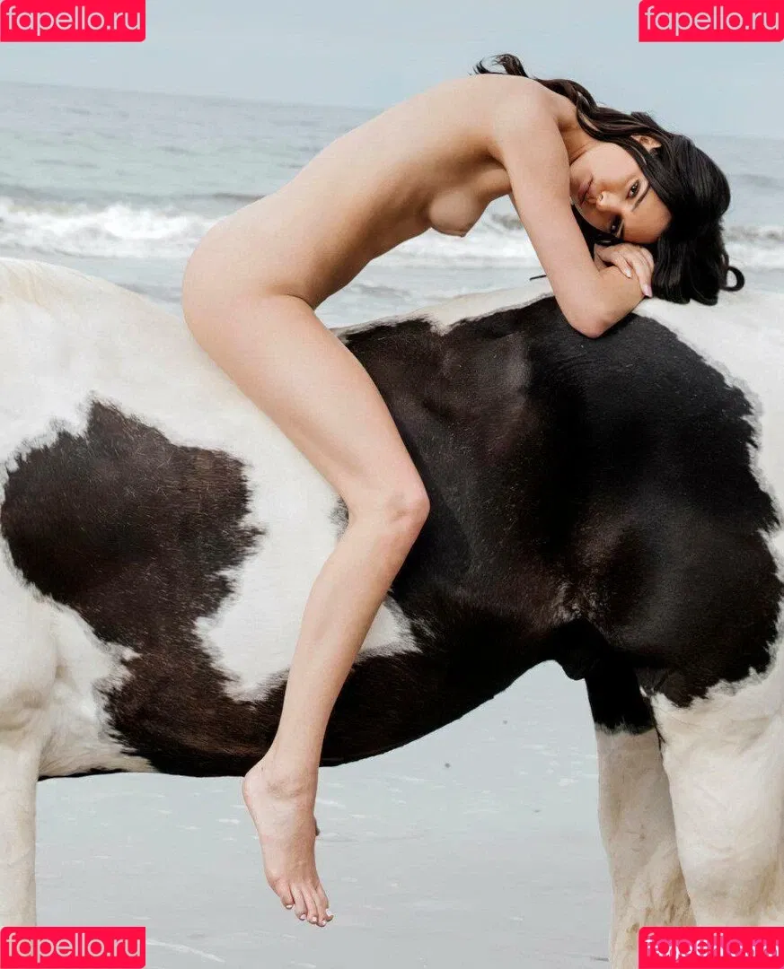 Kendall Jenner Onlyfans Photo Gallery 