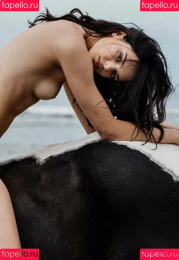 Kendall Jenner Onlyfans Photo Gallery 