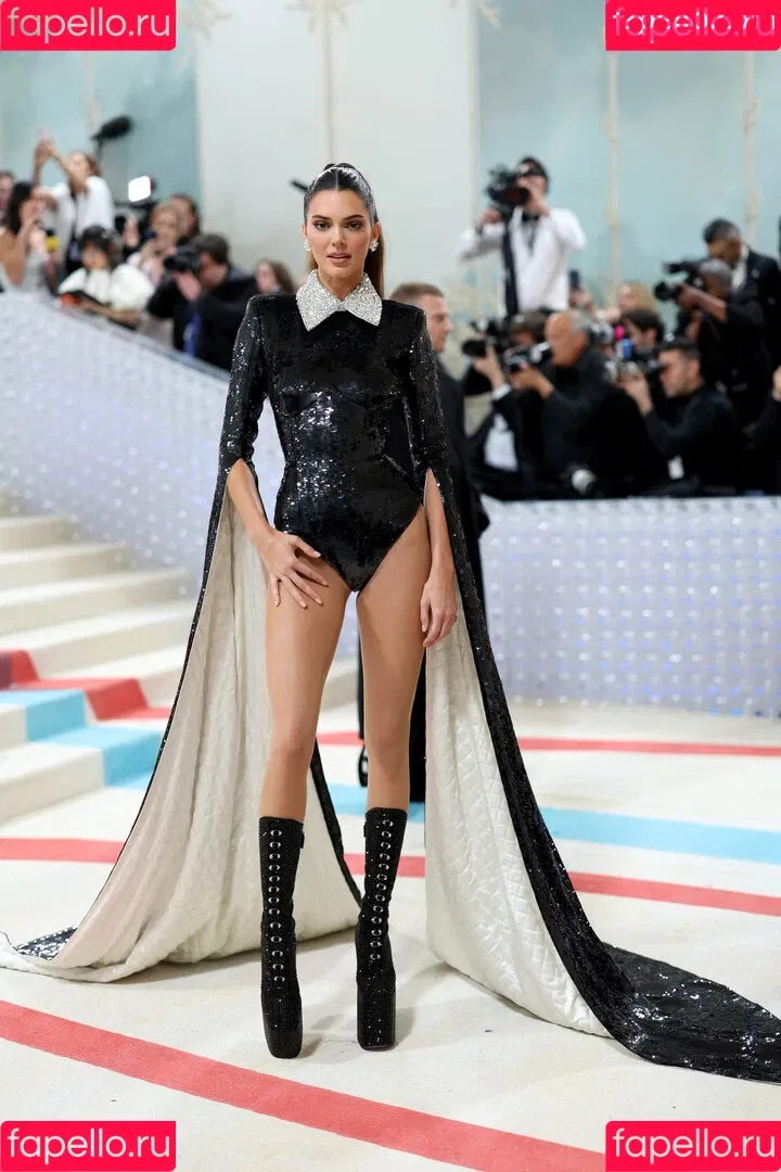 Kendall Jenner Onlyfans Photo Gallery 