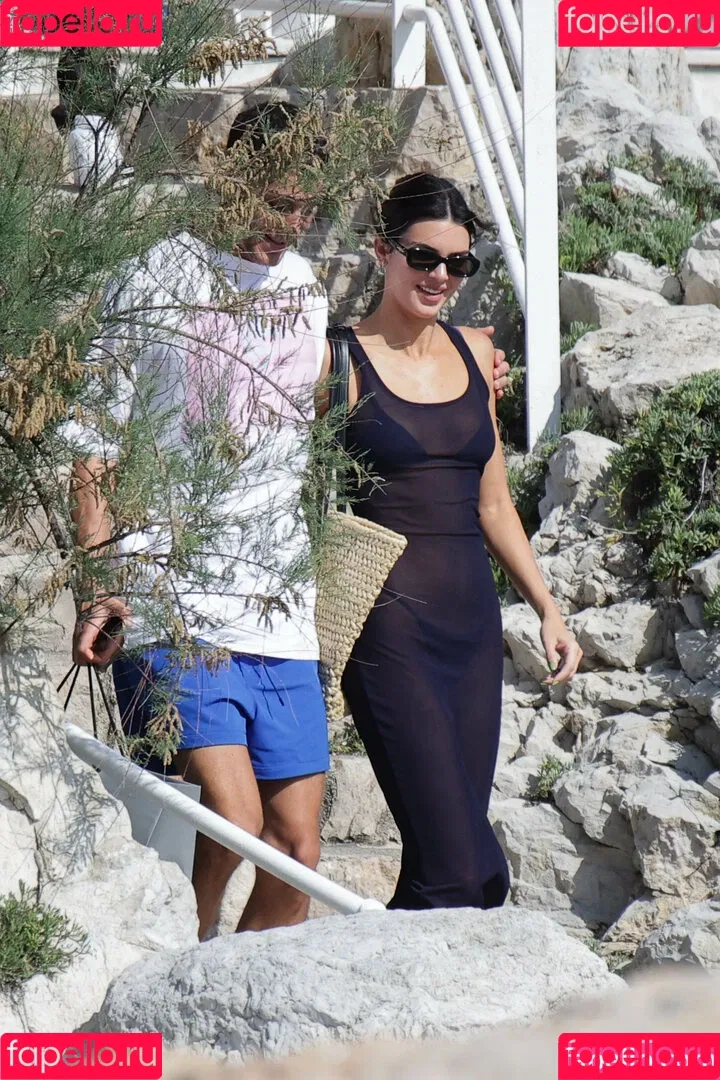 Kendall Jenner Onlyfans Photo Gallery 