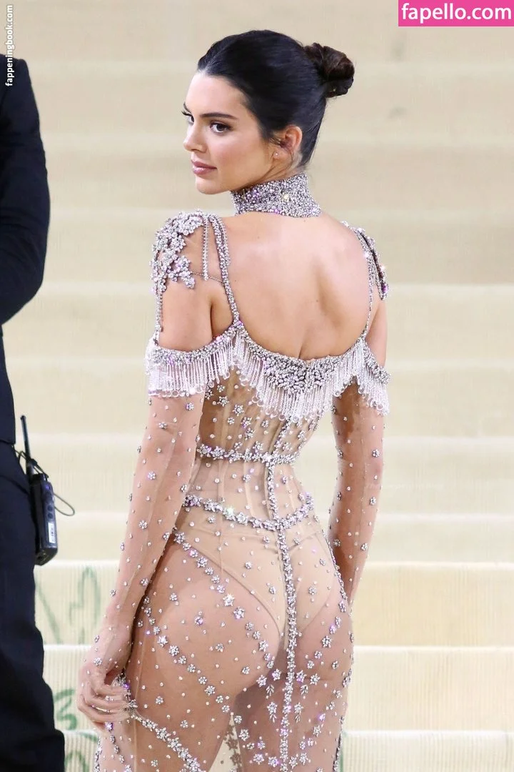 Kendall Jenner Onlyfans Photo Gallery 