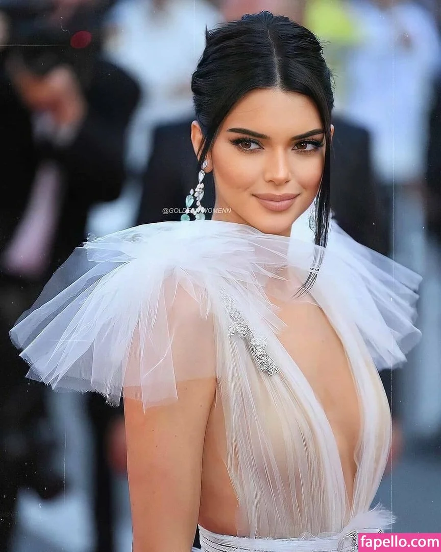 Kendall Jenner Onlyfans Photo Gallery 